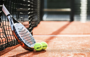 Manfaat Pasir Silika untuk Drainase Lapangan Padel Outdoor